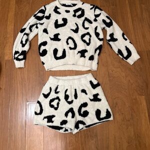Elegant Leopard Print Pajama Set - Black and Cream